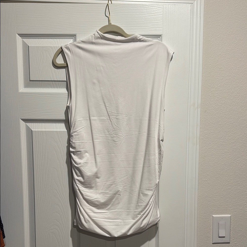 Sleeveless Abercrombie maternity shirt